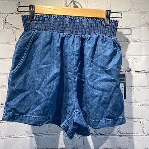 Universal Thread Denim short NWT